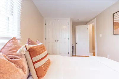 28 Dixon Street, Newport, RI 02840 - Photo 15