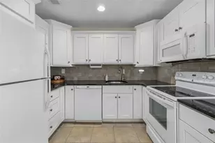 122 Edaville Ct, Warwick, RI 02886 - Photo 11