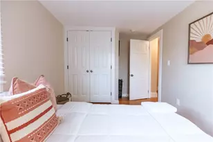 28 Dixon St, Newport, RI 02840 - Photo 31