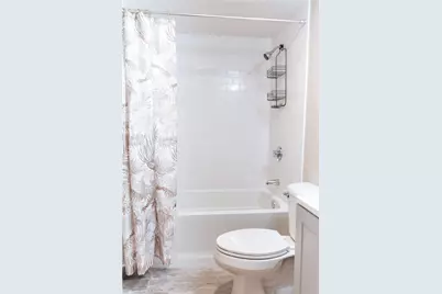 28 Dixon Street, Newport, RI 02840 - Photo 21