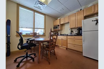 2871 Post Road, Warwick, RI 02886 - Photo 21