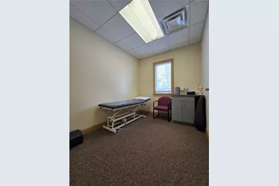 2871 Post Road, Warwick, RI 02886 - Photo 27