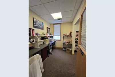 2871 Post Road, Warwick, RI 02886 - Photo 15