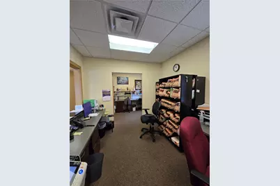 2871 Post Road, Warwick, RI 02886 - Photo 19