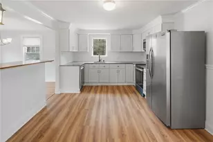 179 Schoolhouse Rd, Warren, RI 02885 - Photo 9