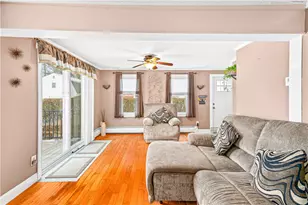 25 Vermont St, Johnston, RI 02919 - Photo 23