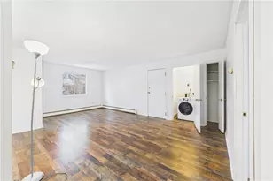 20 Oak St, North Providence, RI 02911 - Photo 7