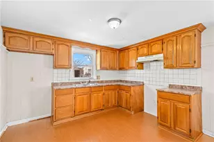 3 Lynch St, Providence, RI 02909 - Photo 7