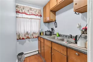 70 Lincoln Ave, Central Falls, RI 02863 - Photo 9