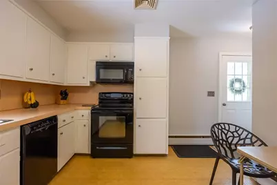 146 Edmond Drive, Warwick, RI 02886 - Photo 5