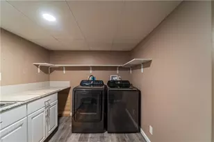 208 Sabin St, Pawtucket, RI 02860 - Photo 29