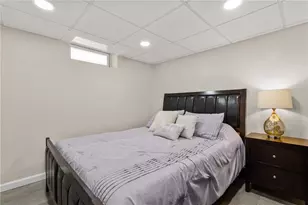 386 Mendon Ave, Pawtucket, RI 02861 - Photo 49