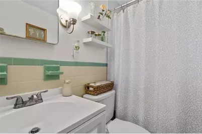 386 Mendon Avenue, Pawtucket, RI 02861 - Photo 17