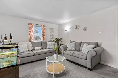 386 Mendon Avenue, Pawtucket, RI 02861 - Photo 11