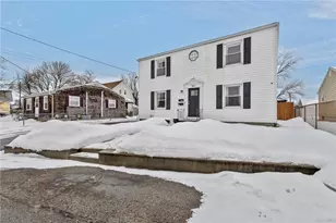 386 Mendon Ave, Pawtucket, RI 02861 - Photo 41