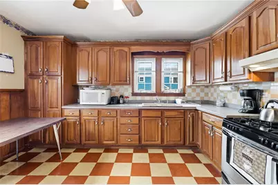 153 Fourth Street, Providence, RI 02906 - Photo 15