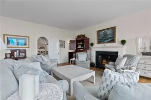 561 Indian Ave, Middletown, RI 02842 - Photo 9