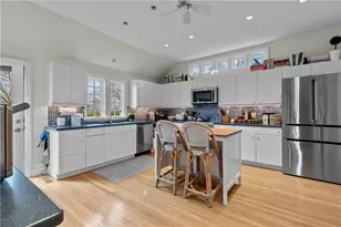 561 Indian Ave, Middletown, RI 02842 - Photo 15