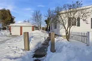 957 Mineral Spring Ave, Pawtucket, RI 02860 - Photo 39