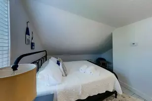 5 Stewart St, Newport, RI 02840 - Photo 11