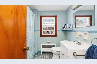 77 Minto Street, Providence, RI 02908 - Photo 15