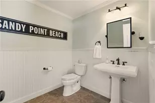 105 Lilac Ln, Portsmouth, RI 02871 - Photo 9