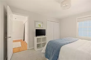 105 Lilac Ln, Portsmouth, RI 02871 - Photo 19