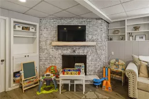 50 Briarwood Rd, Cranston, RI 02920 - Photo 21