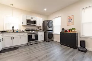 49 Hollis St, Providence, RI 02907 - Photo 11