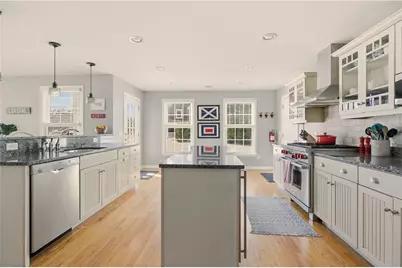 105 Lilac Lane, Portsmouth, RI 02871 - Photo 15