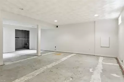 27 Hyde Avenue, Pawtucket, RI 02861 - Photo 21