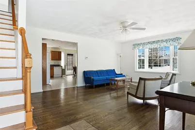 27 Hyde Avenue, Pawtucket, RI 02861 - Photo 5