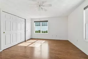 27 Hyde Ave, Pawtucket, RI 02861 - Photo 17