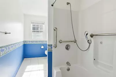 27 Hyde Avenue, Pawtucket, RI 02861 - Photo 19