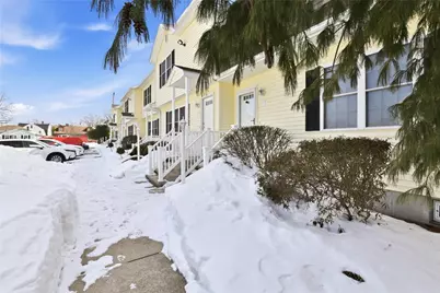 27 Hyde Avenue, Pawtucket, RI 02861 - Photo 3