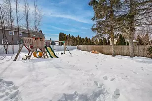 8 Surrey Ln, West Warwick, RI 02893 - Photo 39