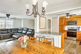 8 Surrey Ln, West Warwick, RI 02893 - Photo 19