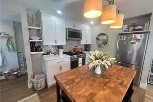 84 Kay Blvd, Newport, RI 02840 - Photo 7