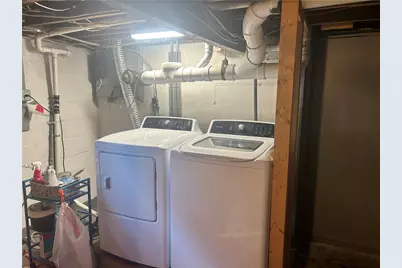 84 Kay Boulevard, Newport, RI 02840 - Photo 11