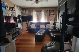 115 Bellevue Ave, Pawtucket, RI 02861 - Photo 5