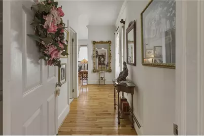 553 Bellevue Avenue #6, Newport, RI 02840 - Photo 3