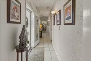 553 Bellevue Ave, Newport, RI 02840 - Photo 9