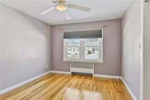 14 Winthrop St, East Providence, RI 02915 - Photo 17