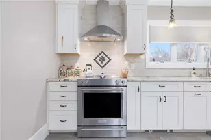 29 Golini Dr, Johnston, RI 02919 - Photo 13