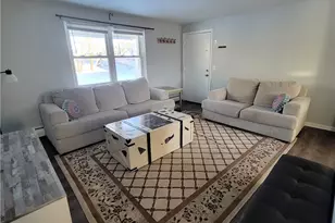 70 Carroll Ave, Newport, RI 02840 - Photo 7