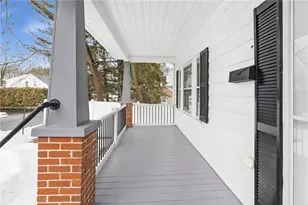 37 West St, West Warwick, RI 02893 - Photo 7