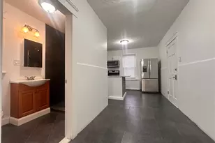 31 Ceres St, Providence, RI 02908 - Photo 7