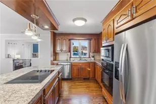 72 Julia Dr, North Providence, RI 02911 - Photo 5