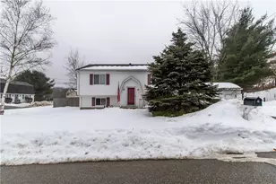 2 Kings Forest Ln, West Warwick, RI 02893 - Photo 7