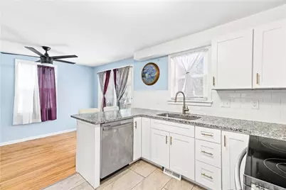 148 Yorktown Road, North Kingstown, RI 02852 - Photo 3